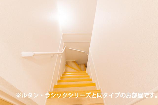 玄関　階段