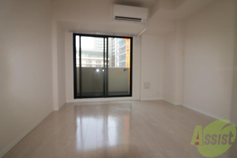 居室・リビング　大きいリビング