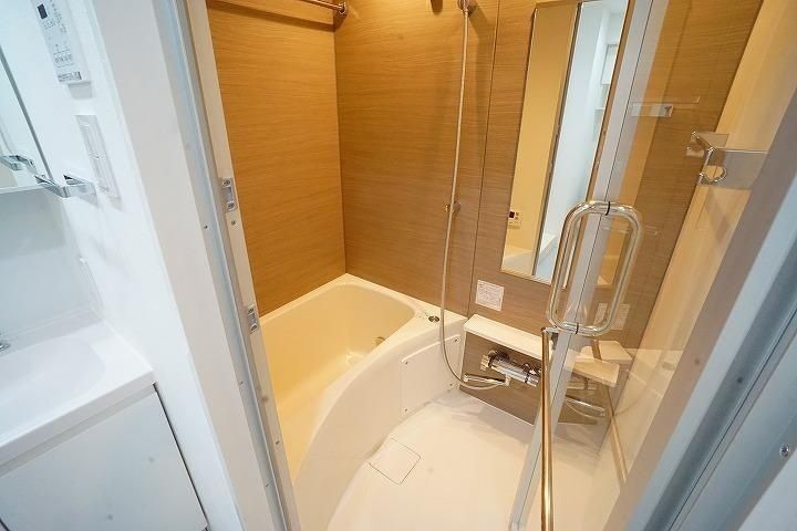 バス・シャワールーム　別号室の参考写真