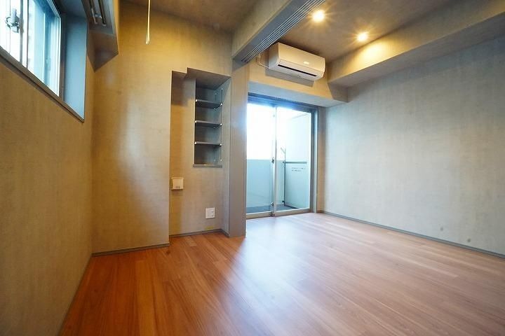 居室・リビング　別号室の参考写真