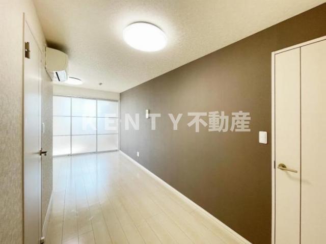 居室・リビング　こちらのリビングで趣味の時間をお楽しみください