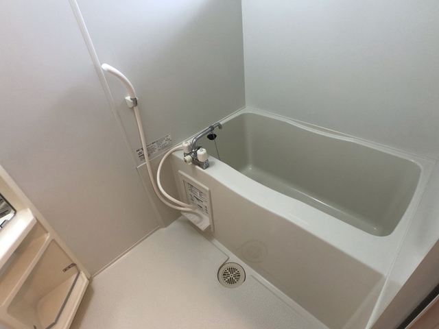 バス・シャワールーム　浴室