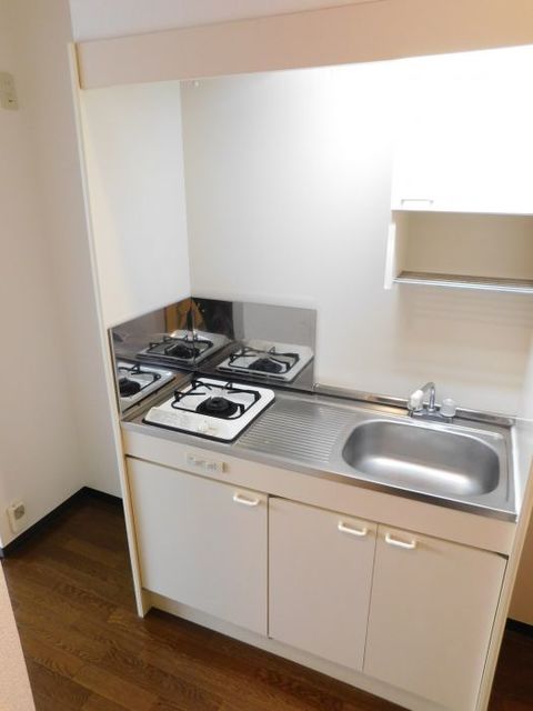 キッチン　１口ガスコンロ付冷蔵庫置くスペースもありますよ☆