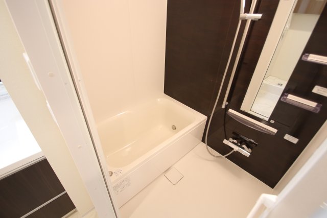 バス・シャワールーム　別部屋の写真です。※現状優先