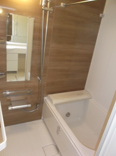 バス・シャワールーム　別部屋参考写真です