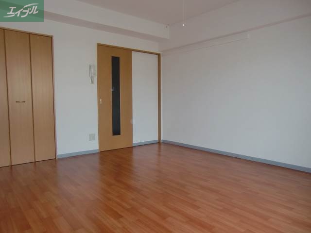 居室・リビング　洋室広々