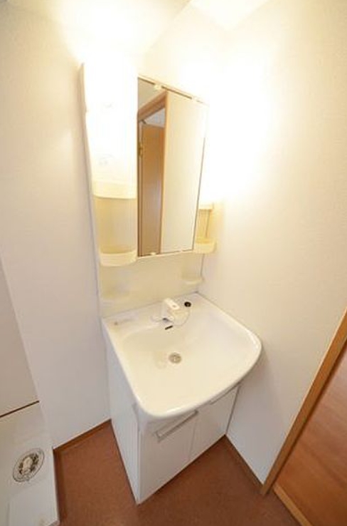 洗面設備　※参考写真