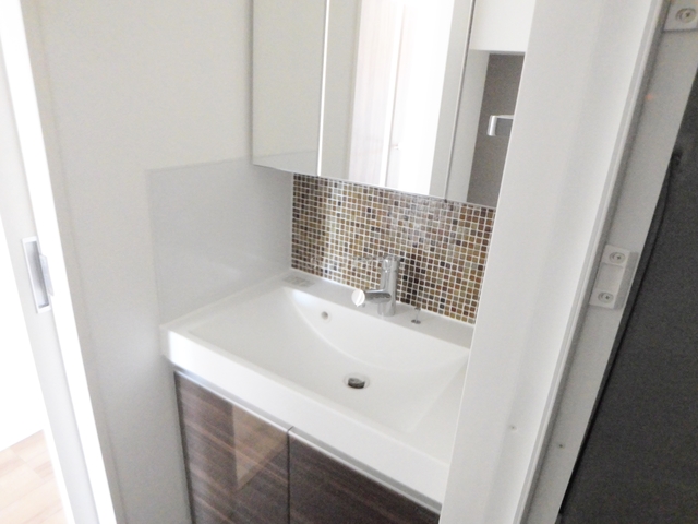 洗面設備　独立洗面台です☆