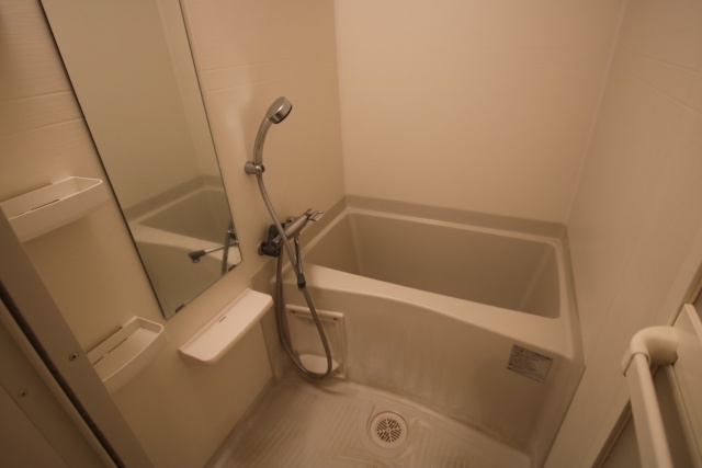 バス・シャワールーム　※別室の参考写真の為、現況優先です。