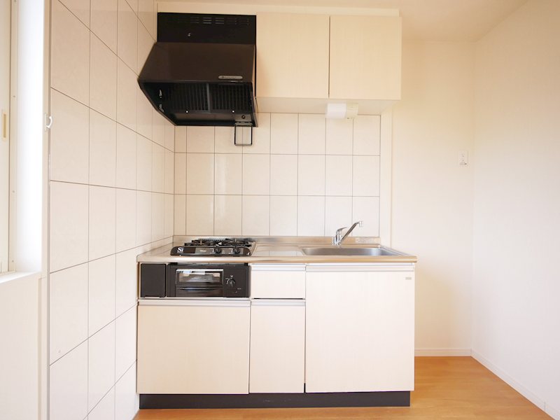 キッチン　システムキッチン（2口ガスコンロ・グリル付き）