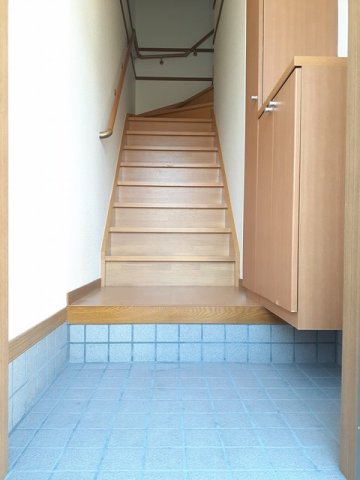 玄関　シンプルで使いやすい玄関です