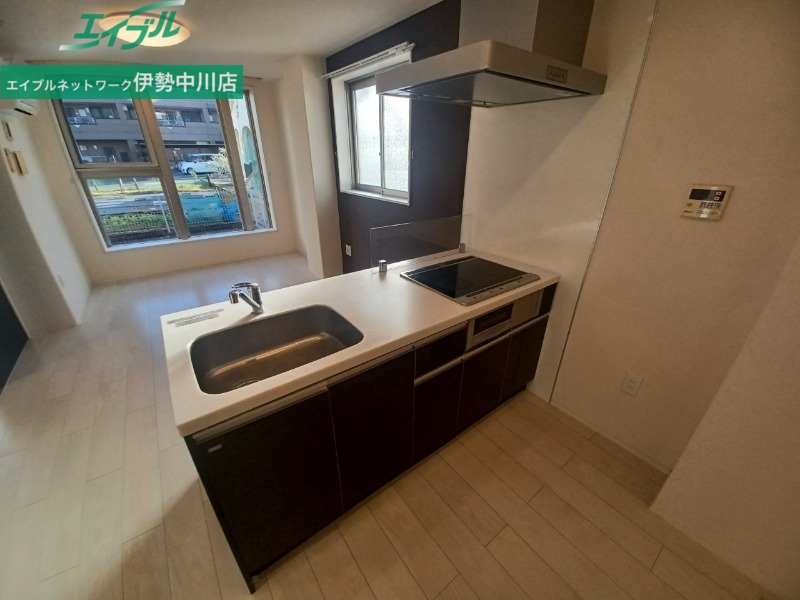 キッチン　同型参考写真