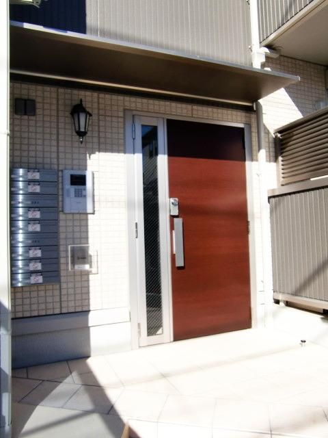 エントランス　オートロック付き