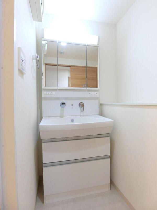 洗面設備　シャンプードレッサー