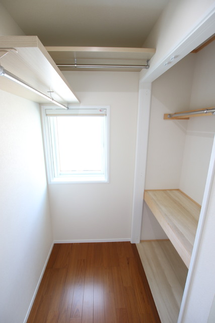 収納　ウォークインクローゼット
