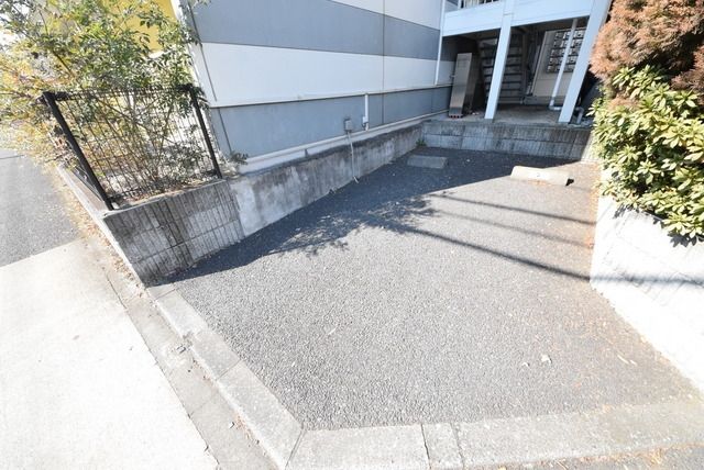 駐車場　★小型車のみ☆