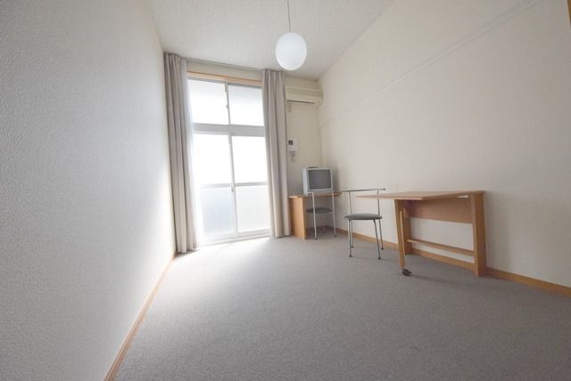 居室・リビング　★明るいお部屋☆