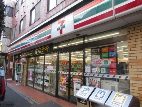 コンビニ　セブン‐イレブン 牛込北町店（コンビニ）まで513m