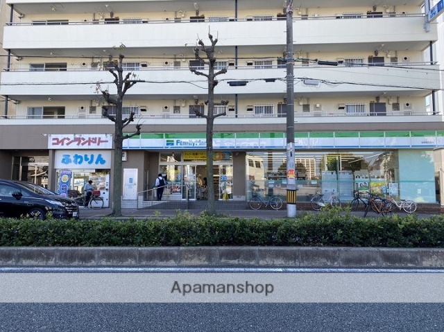 コンビニ　ファミリーマート城東鴫野西店（コンビニ）まで1159m