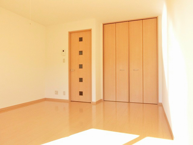 居室・リビング　清潔感のあるお部屋