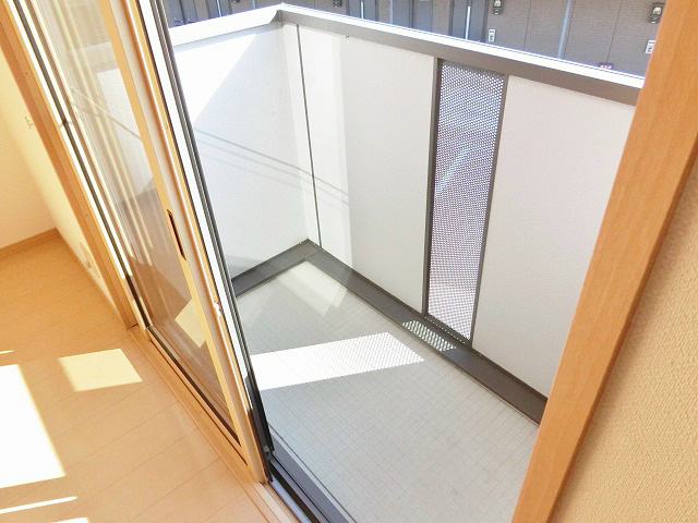 バルコニー　日当たり良好