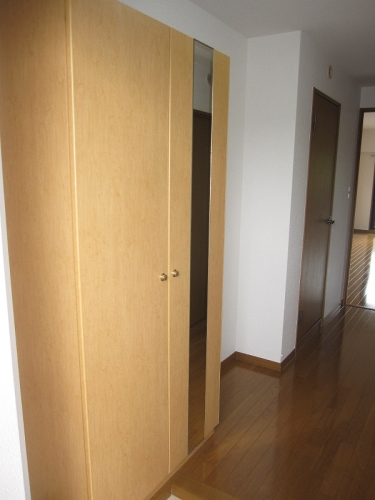 その他設備　別部屋参考画像。間取り反転。現況優先です。