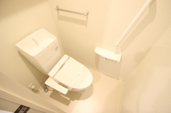 トイレ　※別部屋の写真です