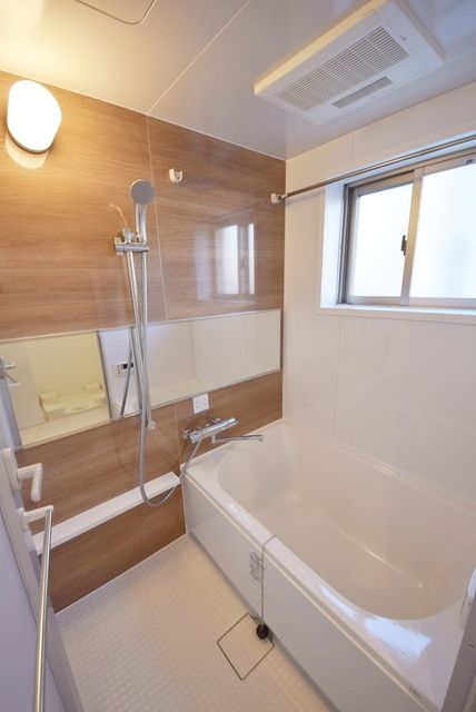 バス・シャワールーム