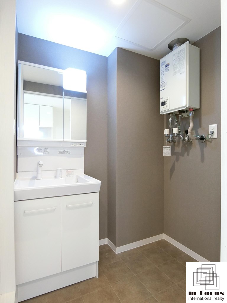 洗面設備　都市ガス仕様で光熱費が経済的