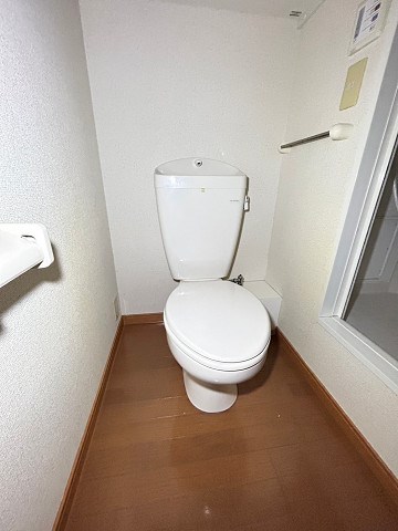 トイレ　トイレもきれいです
