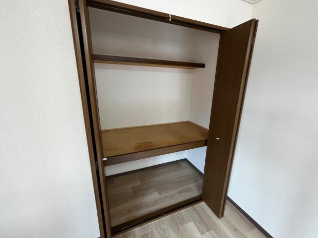 収納　南洋室収納