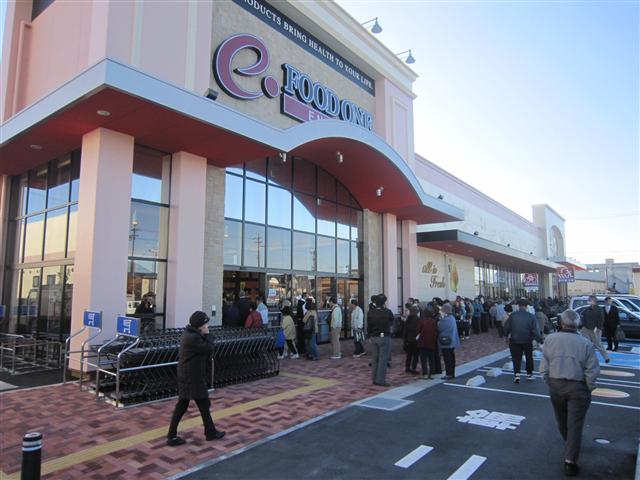 スーパー　遠鉄ストア フードワン南浅田店（スーパー）まで824m