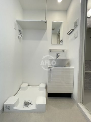 洗面設備　エスリード弁天町グランツ　脱衣所