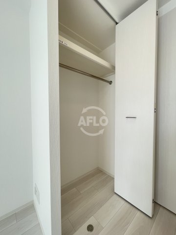 収納　エスリード弁天町グランツ　クローゼット