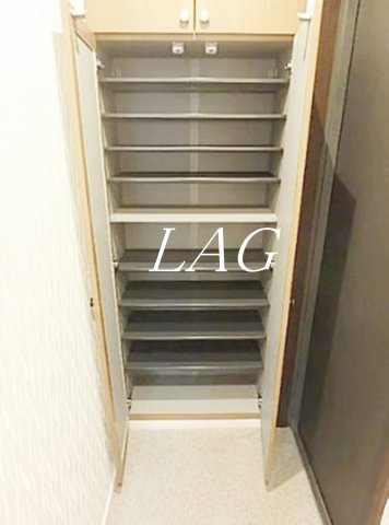 玄関　玄関です。