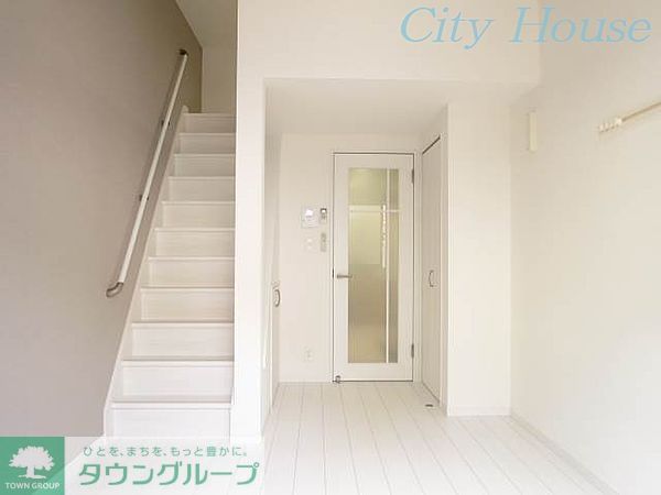 居室・リビング　★気になる所はタウンハウジング大倉山店へ一度ご相談下さい！★