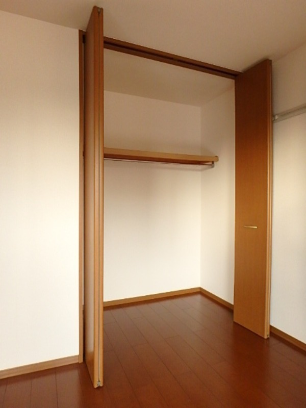 収納　図面と現状に相違がある場合には現状を優先