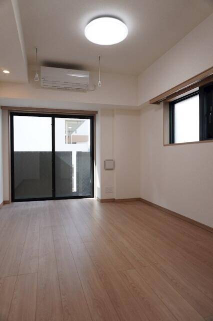 バルコニー　バルコニー有り