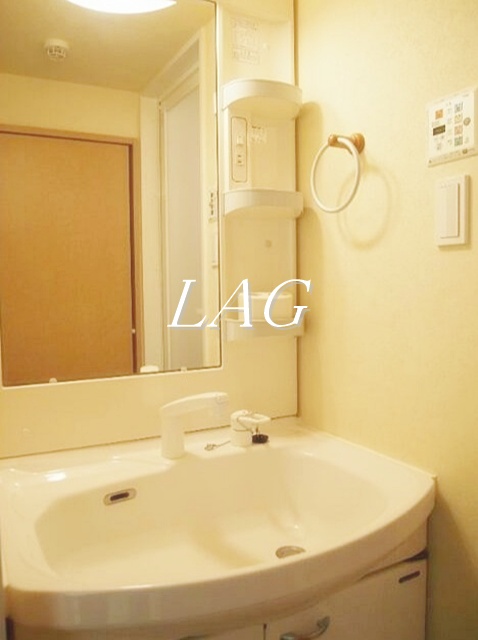 洗面設備　洗面台です。
