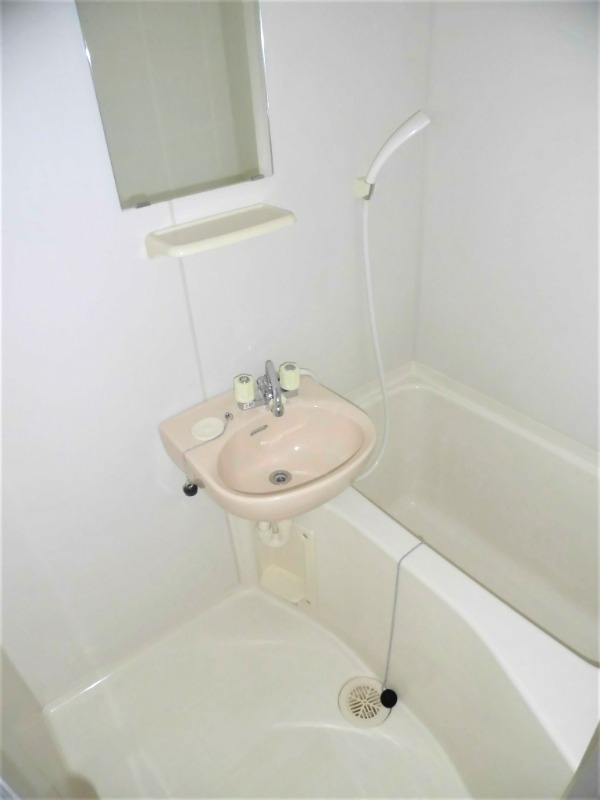 バス・シャワールーム　バス・トイレ別♪