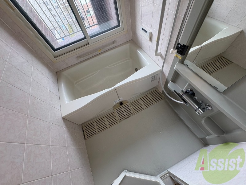 バス・シャワールーム　お風呂です。ゆっくりお風呂につかるのも体に良いですね～