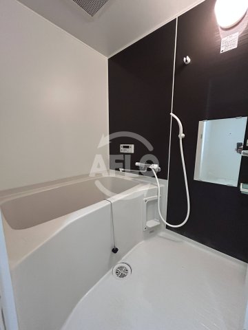 バス・シャワールーム　小西マンション　　浴室