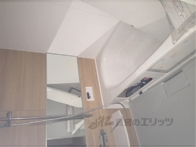 バス・シャワールーム　建築中