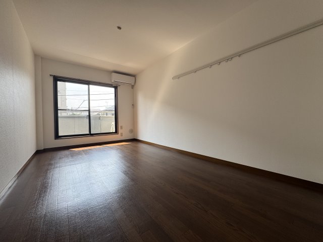 居室・リビング　同物件別部屋参考写真です。