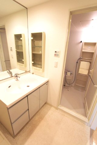 洗面設備　※参考写真