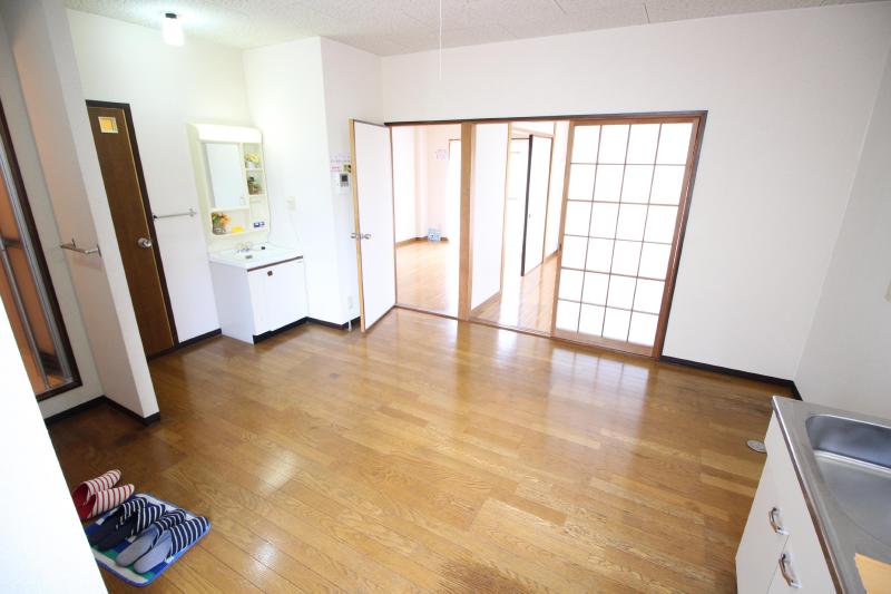 居室・リビング　リビングは９帖