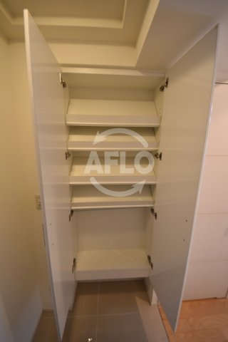 収納　アルス大手前プレミア　シューズボックス