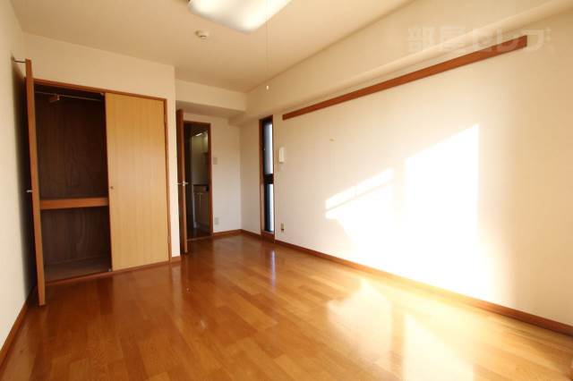 居室・リビング　３０５