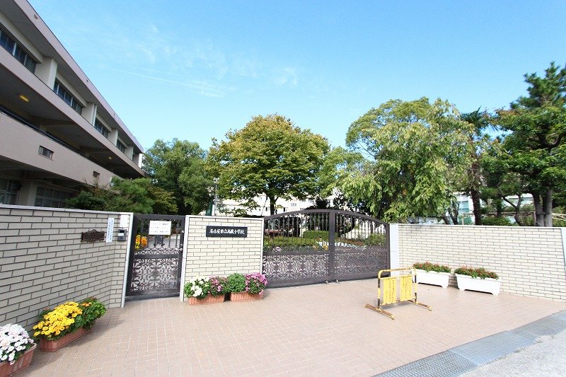 小学校　名古屋市立高蔵小学校（小学校）まで580m