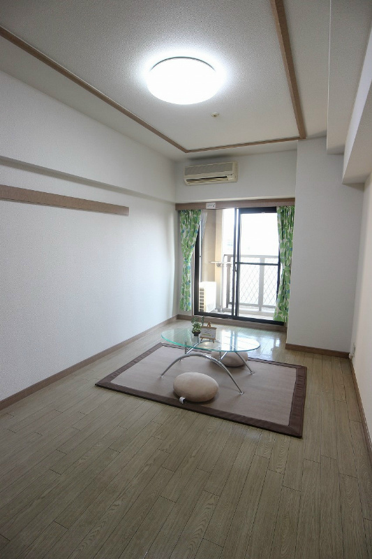 居室・リビング　同じ物件の別のお部屋です。